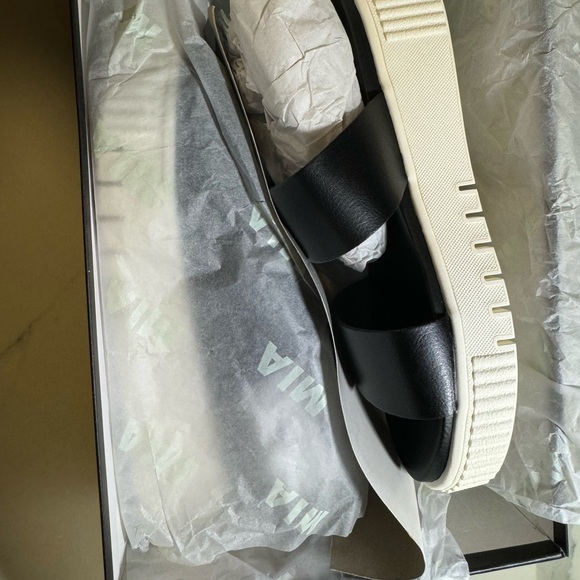 MIA Lexi Platform Slide Sandals (For Women)size 8.5 - Picture 13 of 14